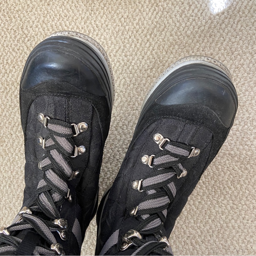 Coach Marian Black Snow Boots size 7 - Picture 10 of 13